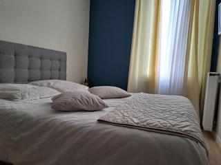 Chambre Spacieuse - Dressing - SDB communes - Parking Privé - Nîmes - 7