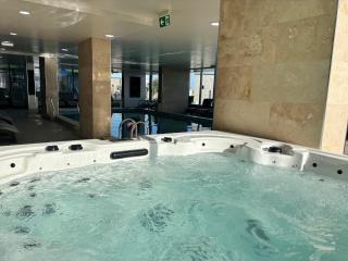 SilverBay - Pool and Spa Beach Resort - 3