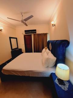 2 Bed Designer Apartment Wifi Neflix SELF CHECKIN - Islamabad - 7