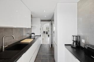 Unmatched Location, Breathtaking Views, Garage - Marbella - 1