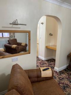 Barons Court - 8