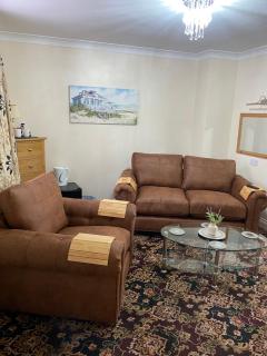 Barons Court - 6