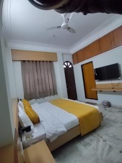 The Shell Hotel - Indore - 2