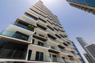 Cozy 1BDR apartment Binghatti Canal Business Bay - 4