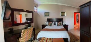 Madlula's Guesthouse - Pietermaritzburg - 6