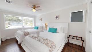 Palm Beach Vacation Home-Downtown-Gameroom-Grill - West Palm Beach - 1