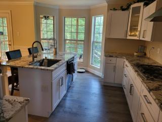 Beautiful 1 acre 4 bd 3 bath non-smoking home - Knoxville - 3