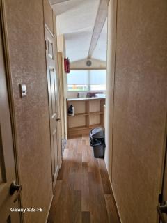 3 Bed Caravan - Sleeps 8 - Pets Allowed - Pool - Chapel Saint Leonards - 6