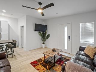 Old Town Oasis ,EV Access 5 Mins to Scottsdale Stadium-Golf - Scottsdale - 9