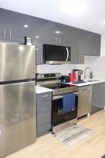 DJoshuas place - Edmonton - 7