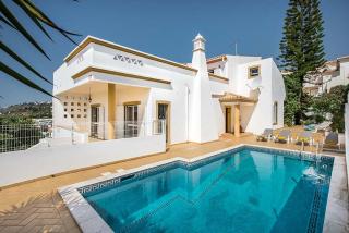 Villa Almanda - Spacious villa perfectly located between Albufeira Marina and the Old Town - Albufeira - 0