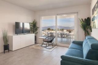 Perla Garda Lake Apartment With Pool - Peschiera del Garda - 1