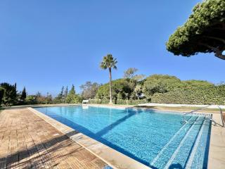 Vilamoura Deluxe Villa with Pool by Homing - Vilamoura - 0