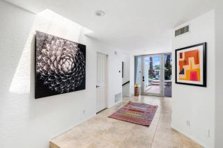 Sunsplash Retreat - Pool with Mountain Views - Palm Springs - 3