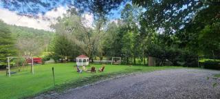 Misty Mountain Inn - Blairsville - 1