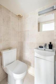 Hidden Terraced STUDIO FLAT in Central London - London - 5