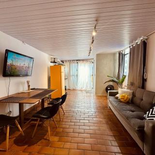 Estúdio com área gourmet I Melhor ponto Zona Sul - Belo Horizonte - 0