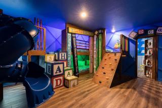 The Chic Retreat At Reunion-TT403 - 0