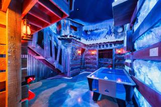 The Ultra-Modern Mansion-TT387 - 0