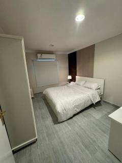 006 - Saudi - Modern 2-Bed Apartment in Riyadh (Noor) - 8