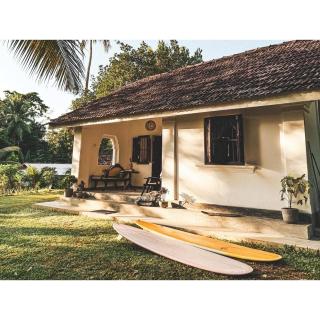 La Coline 1957 Ahangama - 0