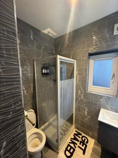 M16 Deluxe Studios - 1 - Manchester - 6