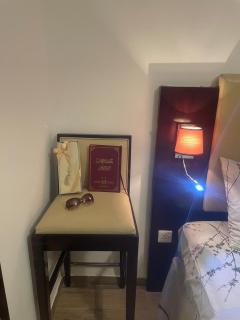 Elegant private room with attached bathroom -  - 8