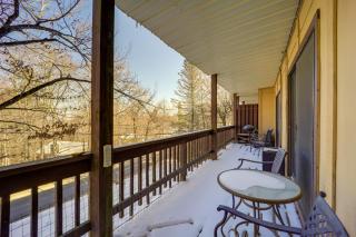 Walk to Beech Mtn Slopes Cozy Condo with Fireplace! - Beech Mountain - 8