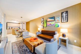 Ocean & City Views l Luxury Beachfront Condo - 1