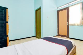 Hotel O Ump Near Alun Alun Purwokerto - Purwokerto - 3