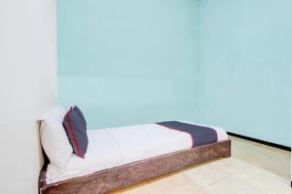 Hotel O Ump Near Alun Alun Purwokerto - Purwokerto - 4