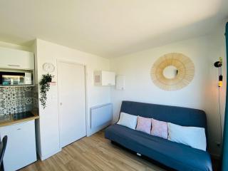 Studio sur plage avec piscine et balcon vue mer - 1