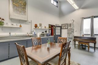 5 Mi to Hillsboro Peaceful Home with Fire Pit - Cornelius - 5