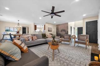 Family Home w FirePit GameRm Patio BbqGrill - Lilburn - 0