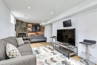 SlopeSide Chalet at Blue Mountains 6 BR and a View - 2