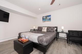 King Bed Exec Suite Hot Tub, Gym, Grill & Laundry - Kernersville - 7