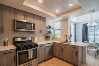 Walk to Westin Kierland , Family-Friendly Stay with Pool & Parking - N171 - 7