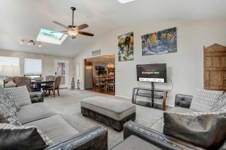 Crestgate Den Family Games Frisbee Golf & Views - 9