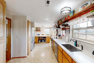 Reedsport Hideaway - Reedsport - 1