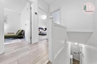 Heathrow Lodge, Contractors, Relocators - Hanworth - 8