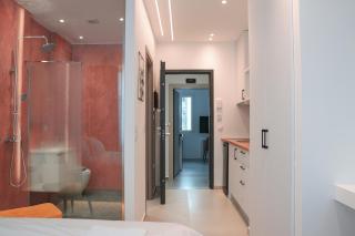 THE LOT luxury suites - 1
