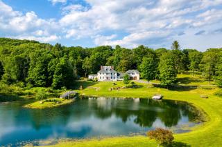 Secluded Berkshires Estate Private PondPoolTheater Gym Sunny Pond - - 0