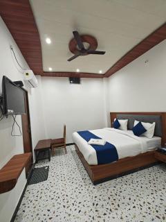Hotel The Shyama - A luxurious Hotel Near Ram Mandir Ayodhya - Ayodhya - 6