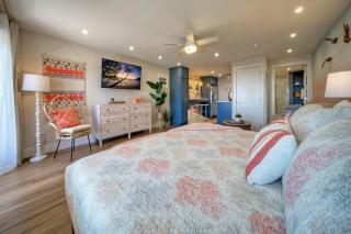 2 Beachfront Condos Pool TennisPickleball Gulf View Island Retreat Complex - 2