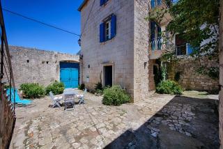 Turquoise House Kut - Vis - 9