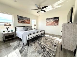 Brand New Home with Private Pool and Hot Tub - Kanab - 1