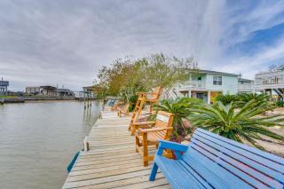 On-Site Dock Access Group Getaway on Salt Lake! - Rockport - 9