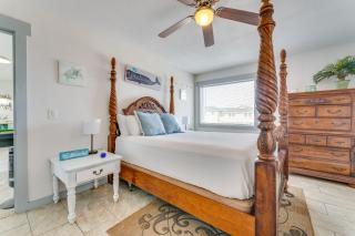On-Site Dock Access Group Getaway on Salt Lake! - Rockport - 2