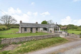 Hen Hafod - Llangefni - 0