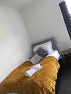 C Spacious 5 Bed - Pkg WiFi Long Stays - - 4